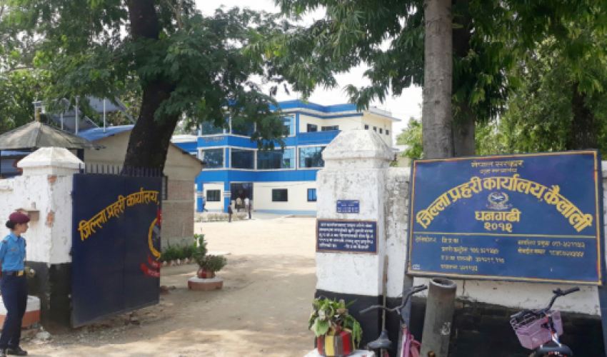 कैलालीबाट भन्सार छलीका सामान बरामद